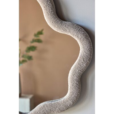 bouclé wandspiegel 70x70 afbeelding 7