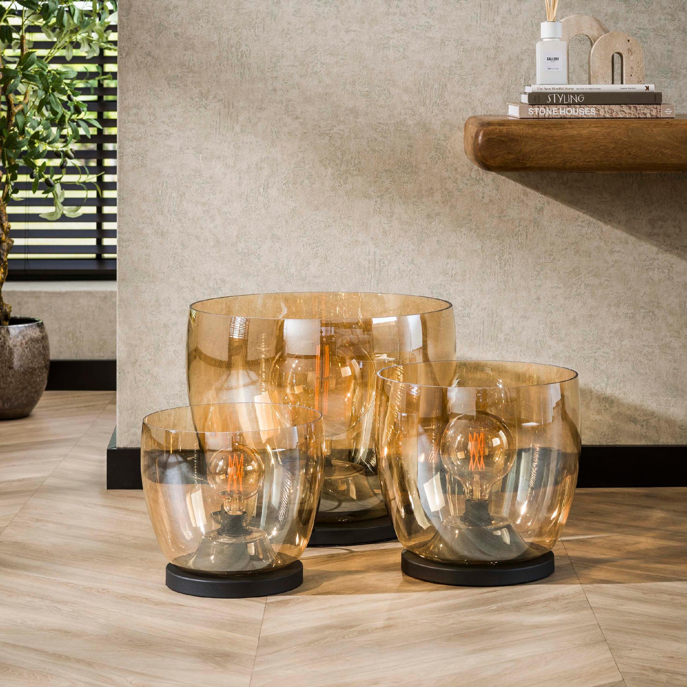 amber glazen vloerlamp Davin afbeelding 4