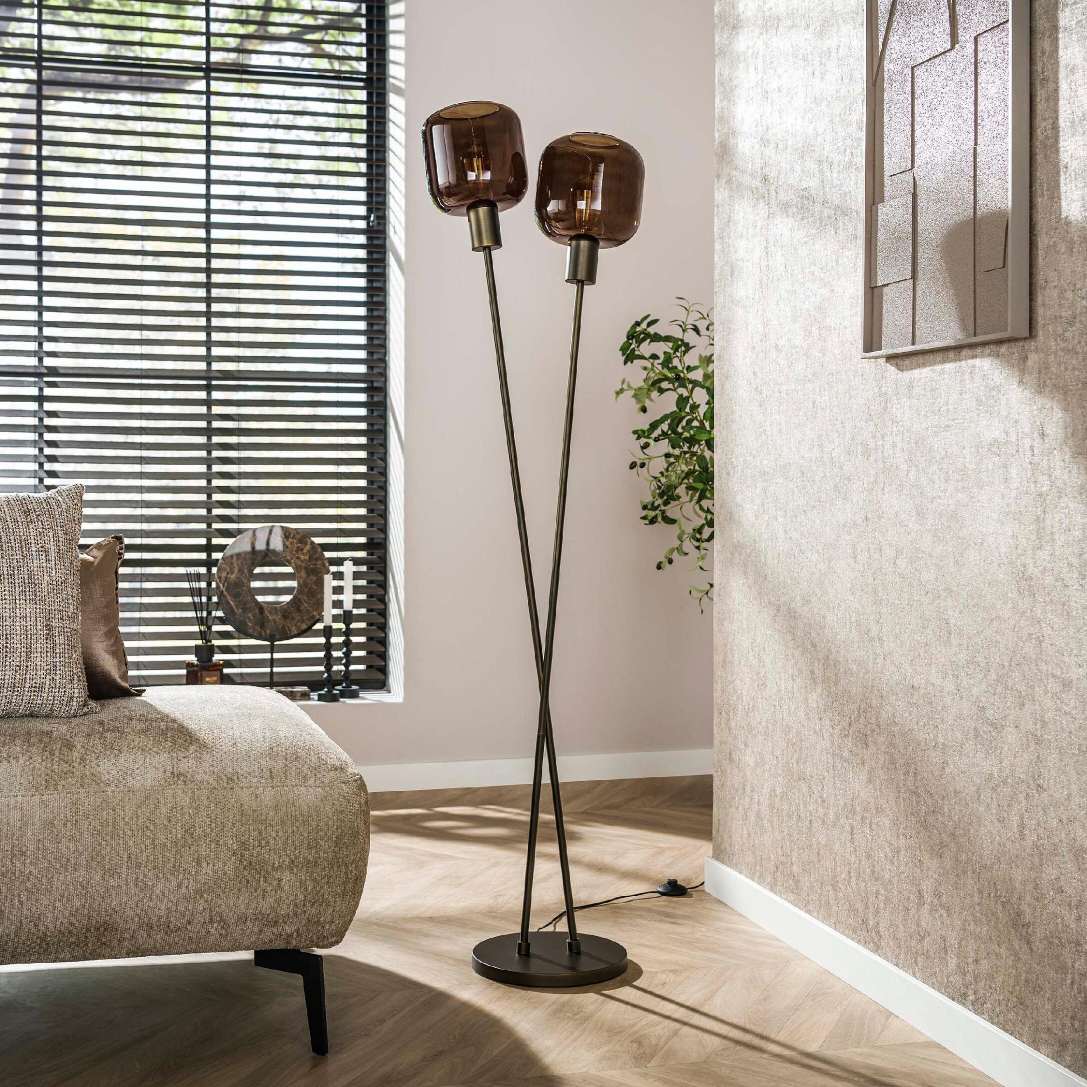 Bruine 2-lichts vloerlamp E27 kopen? Slim gekozen! Bij HomeLiving