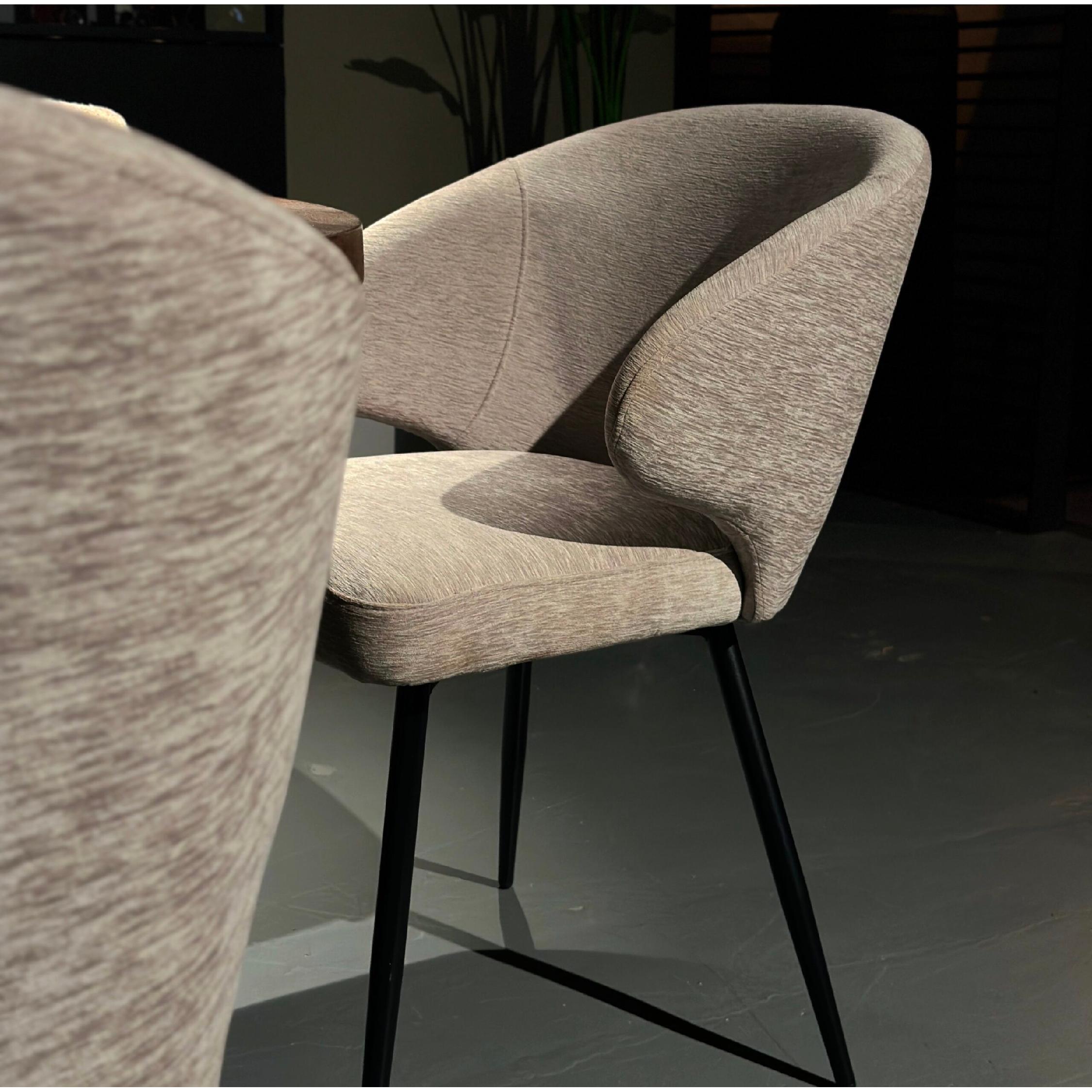 beige stoffen eetkamerstoelen Arlo afbeelding 7