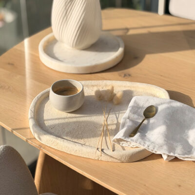 Nest of Nora Dienblad rechthoekig 35×30 cm – Cement – Beige