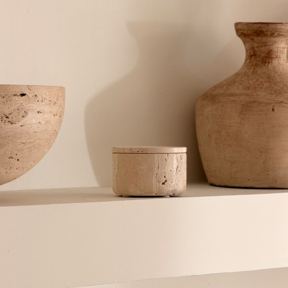 Nest of Nora Voorraadpot met deksel Ø10×6.5 cm – Steen – Natural