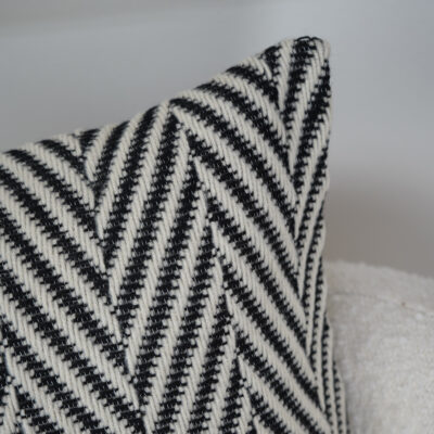 Sierkussenhoes wit zwart, hoes, sierkussenhoes met visgraatpatroon, sierkussenhoes, kussenhoezen, kussenhoes 45x45 cm, kussenhoes,