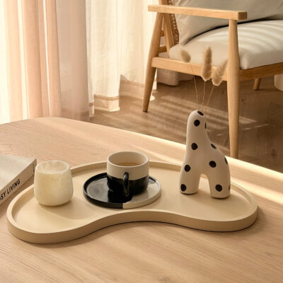 houten dienblad beige, beige dienblad, dienblad beige, tray, organisch dienblad, dienblad,