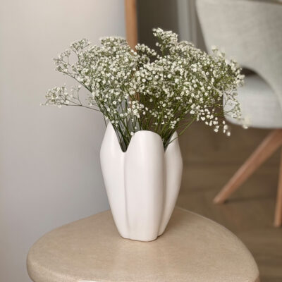 witte vaas, organische vorm, keramische vaas, vaas, siervaas, hoge vaas, bloemenvaas, Organische vaas,
