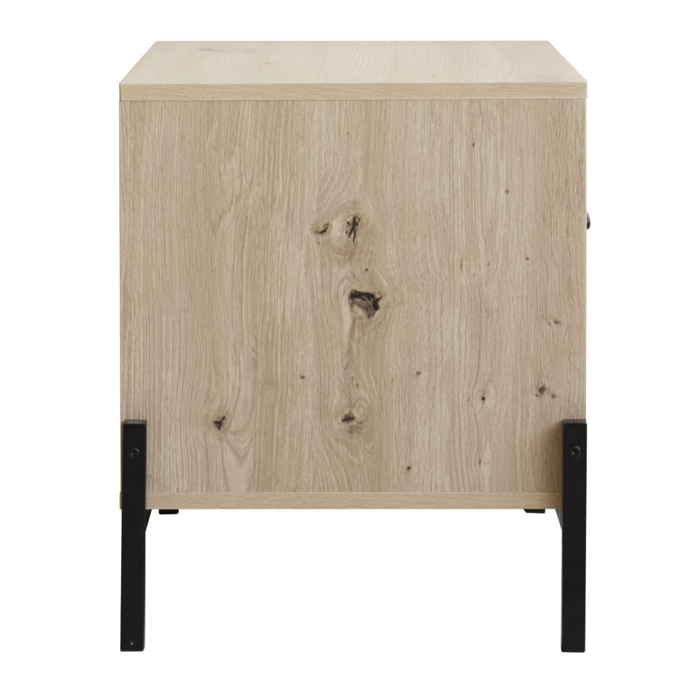 Houten nachtkastje met deur en legplank