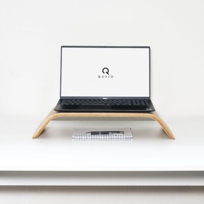 Lichtbruine standaard voor laptop of monitor