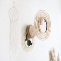 Witte dromenvanger met ronde vorm