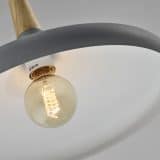 Grijze lamp met een witte binnenkant en een diameter van 38 cm