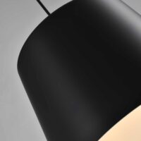 Moderne zwarte verlichting van QUVIO