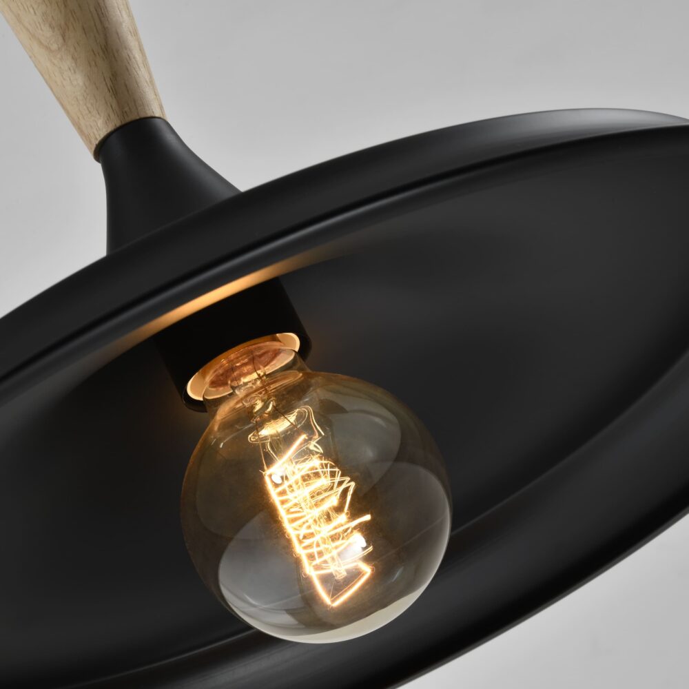 Zwart hangende plafondlamp met hout