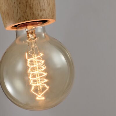 Enkele lamp met hout