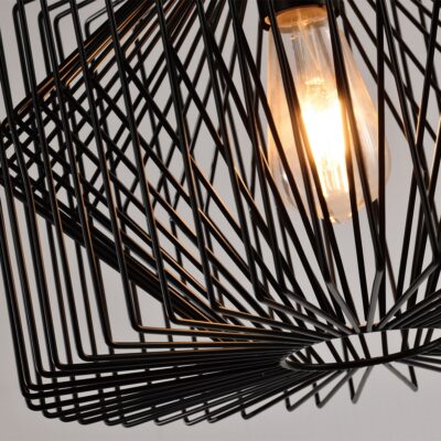 Hanglampen in het zwart met zwart stalen draad