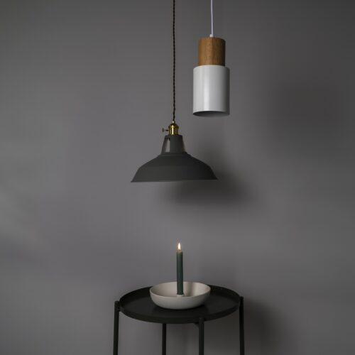 Enkele hanglamp in het grijs met een diameter van 10 cm