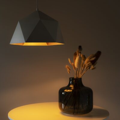 Witte verlichting voor een modern interieur