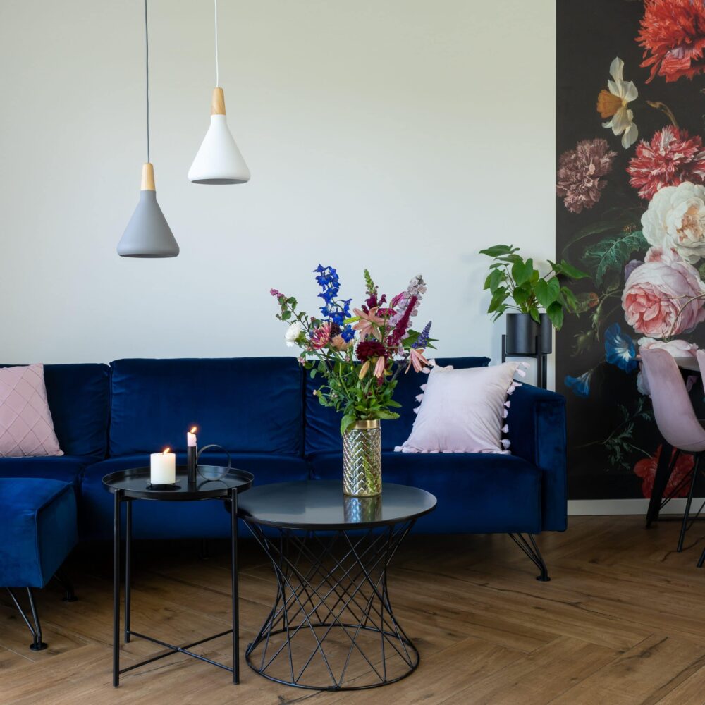 Grijs en houten hanglamp