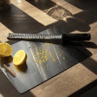 Krumble schaaf met snijplank