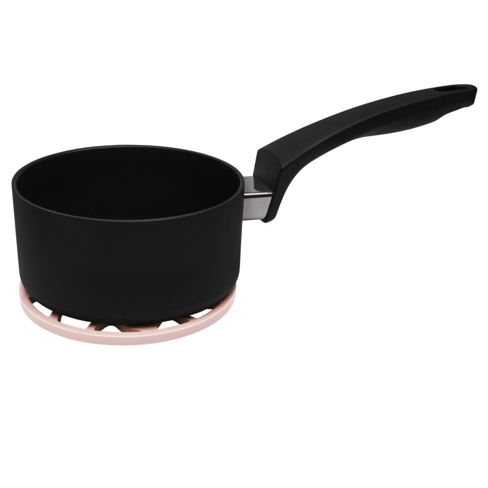 Roze onderzetter met een pan
