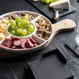 Tapasbord met 5 vakken in het wit