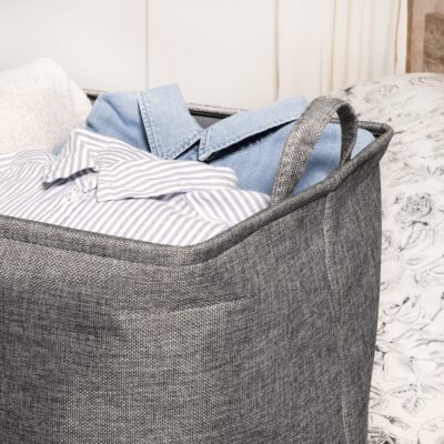 Grijze wasmand met handvaten